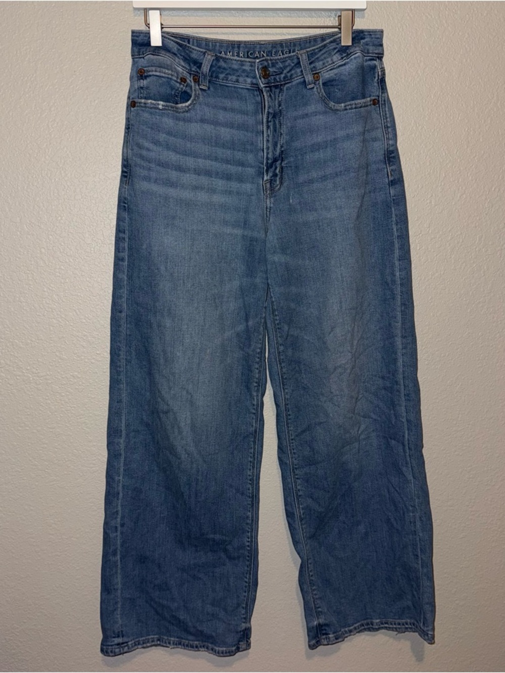 American Eagle Dreamy Drape Super High Waisted Baggy Wide Leg Jeans Size 6 - Picture 2 of 6
